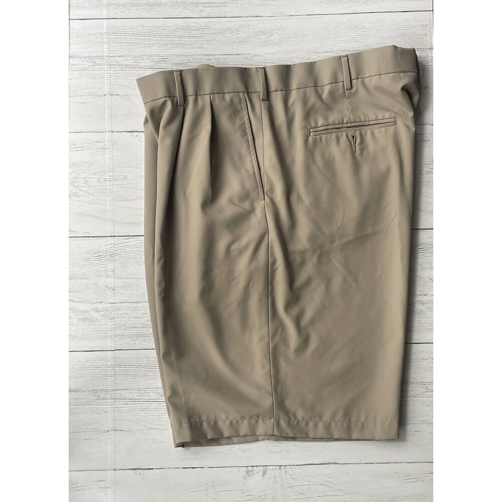 Champions Tour Men's Golf Shorts Size W40 Classic fit